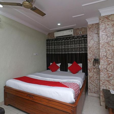 Oyo Flagship 16209 Hotel Ambar Palace Calcutta Calcutta Bara Bazar Kültér fotó