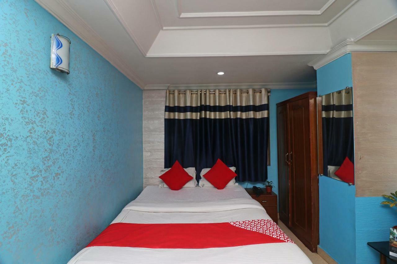 Oyo Flagship 16209 Hotel Ambar Palace Calcutta Calcutta Bara Bazar Kültér fotó